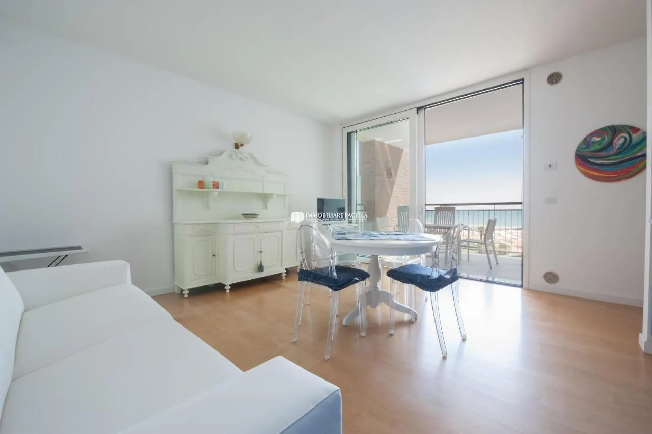 Residence Frontemar Immobiliare Pacella Τζεσόλο Λίντο